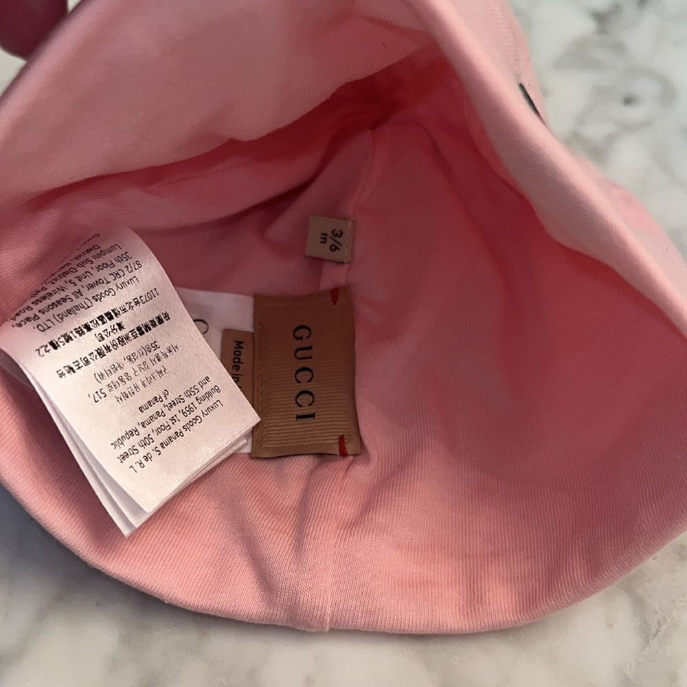 GUCCI PINK LOGO 3 PIECE BABYSUIT GIFT SET 3/6M - Picture 4 of 15